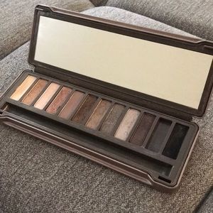 Naked 2 Eyeshadow Palette by Urban Decay